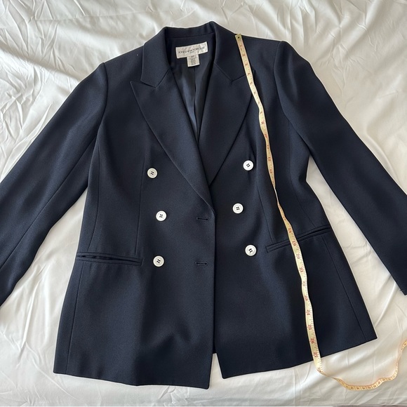 Dark blue jacket - Picture 7 of 7